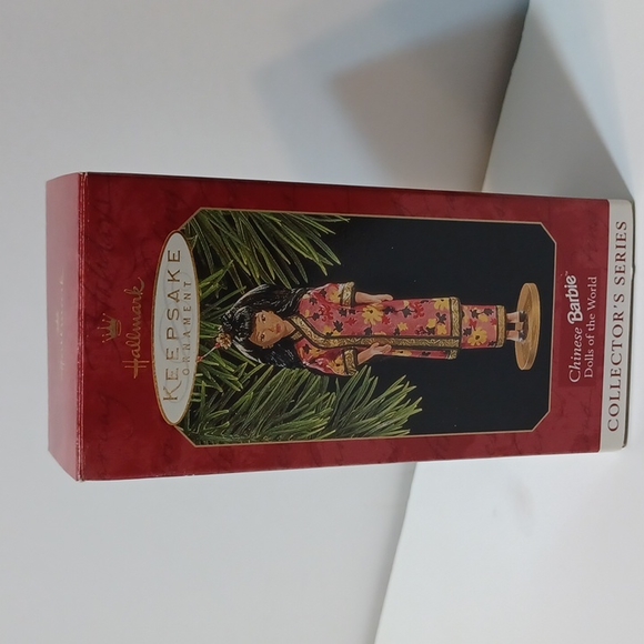 Hallmark Keepsake Ornament Chinese Barbie Dolls Of The World Collector's series - Picture 4 of 10